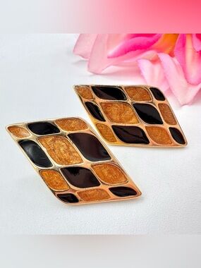 Vintage Trifari Checkerboard Harlequin Enameled Earrings Black Orange Shimmer